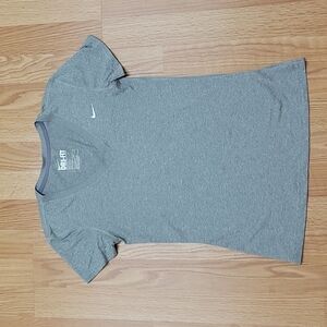 Womens XS DriFit nike vneck